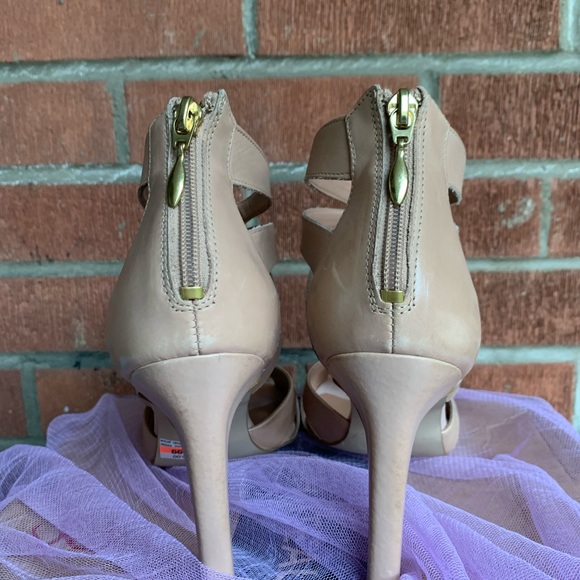 NIB 💯LEATHER Strappy Heel Sandals - Picture 3 of 4